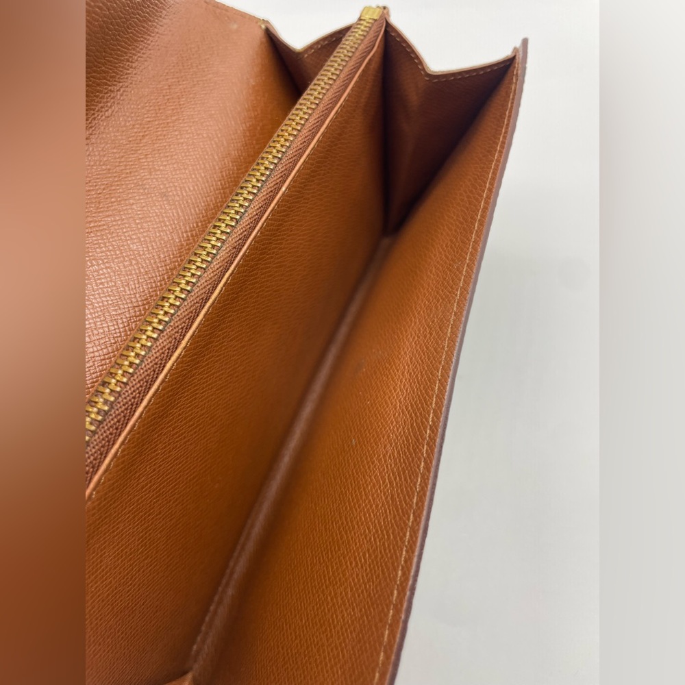 Louis Vuitton Monogram Long Wallet - Picture 6 of 13